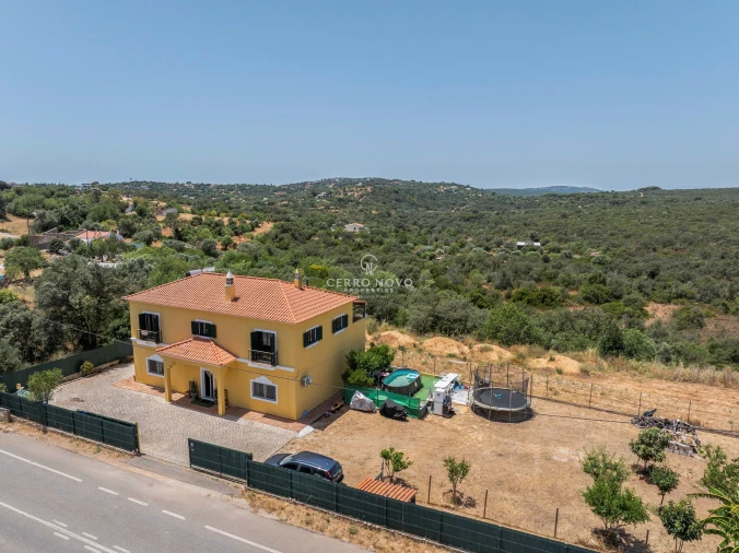 Moradia T4 para Venda em Loule (São Sebastião) Foto 25