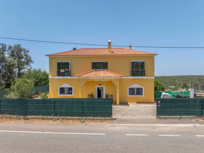 Moradia T4 para Venda em Loule (São Sebastião) Foto 22