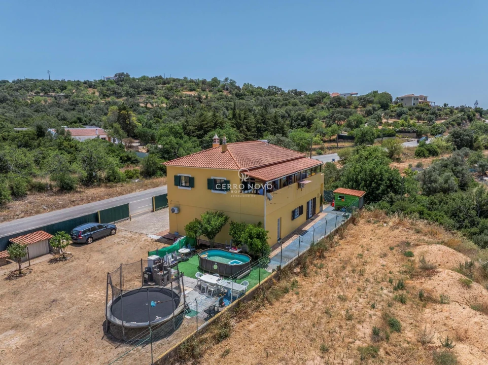 Moradia T4 para Venda em Loule (São Sebastião) Foto 24