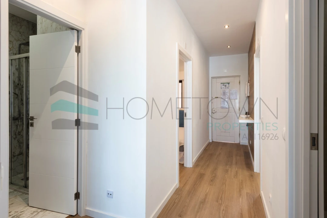Apartamento T2 para Venda em Quarteira Foto 14