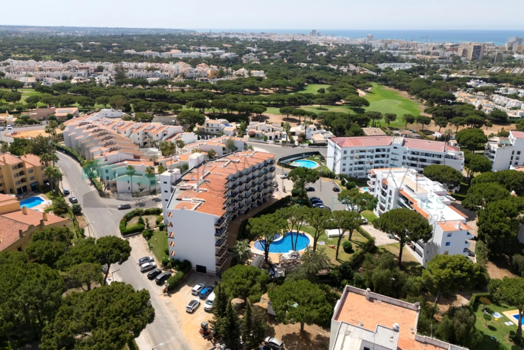 Apartamento T2 para Venda em Quarteira Foto 27