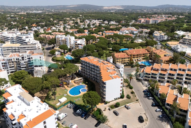 Apartamento T2 para Venda em Quarteira Foto 24