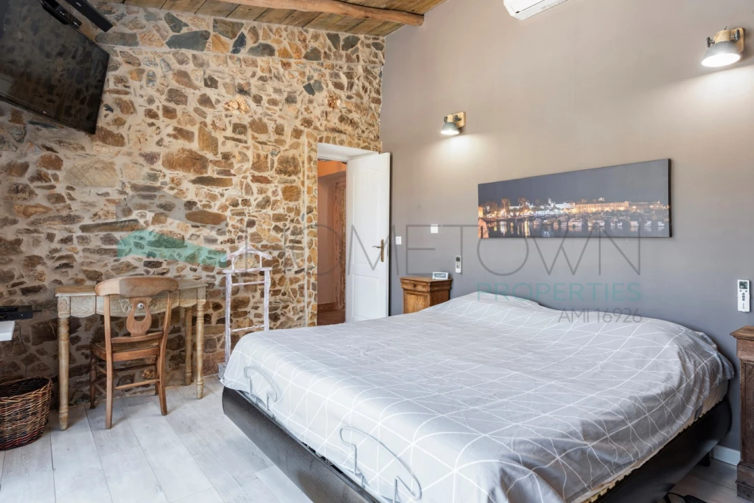 Moradia T3 para Venda em Alte Foto 18