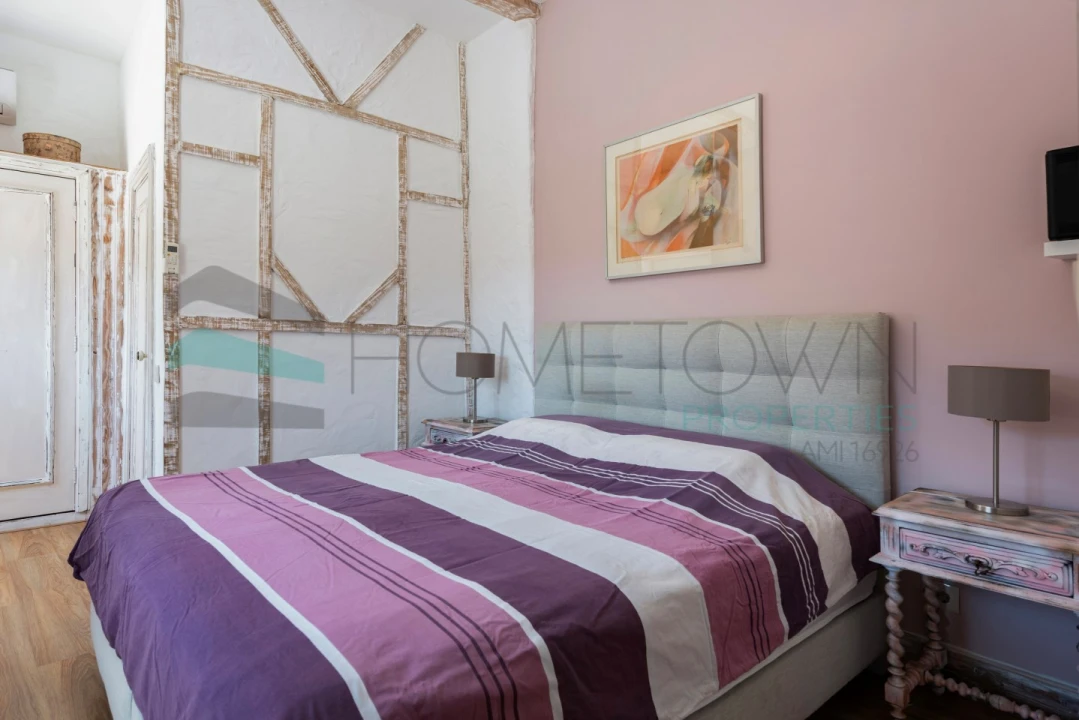 Moradia T3 para Venda em Alte Foto 22