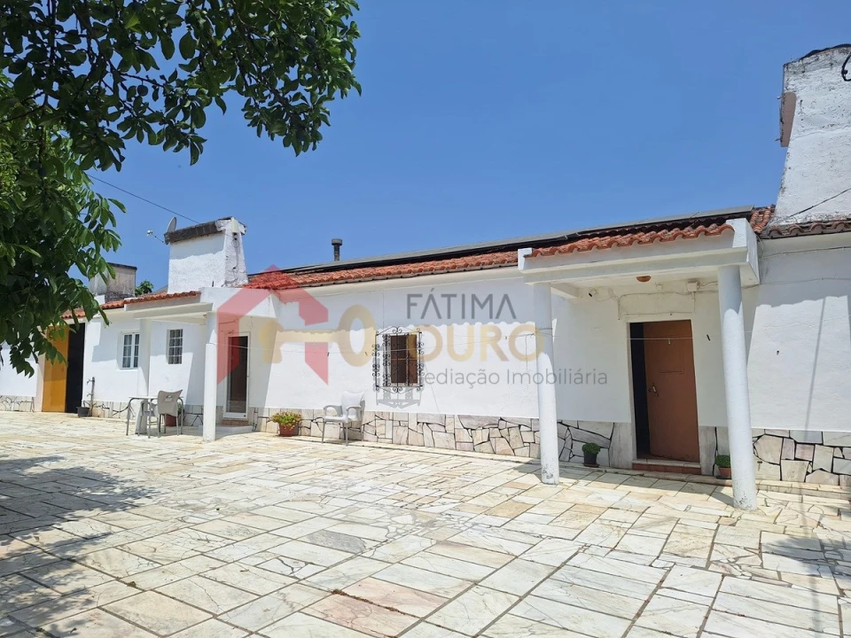 Quinta T4 para Venda em São Bras e São Lourenço Foto 3