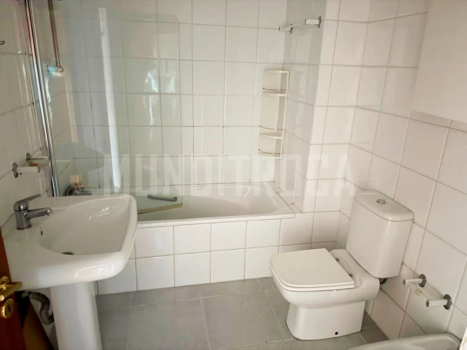 Apartamento T2 para Venda em Nogueiró e Tenões Foto 8