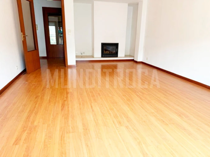 Apartamento T2 para Venda em Nogueiró e Tenões Foto 15