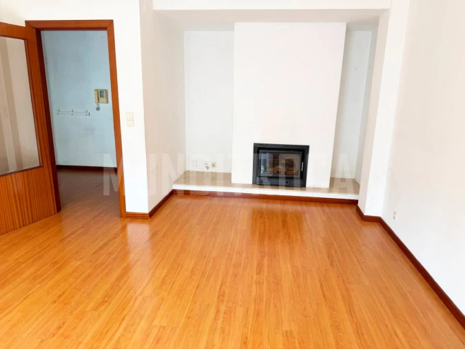 Apartamento T2 para Venda em Nogueiró e Tenões Foto 16