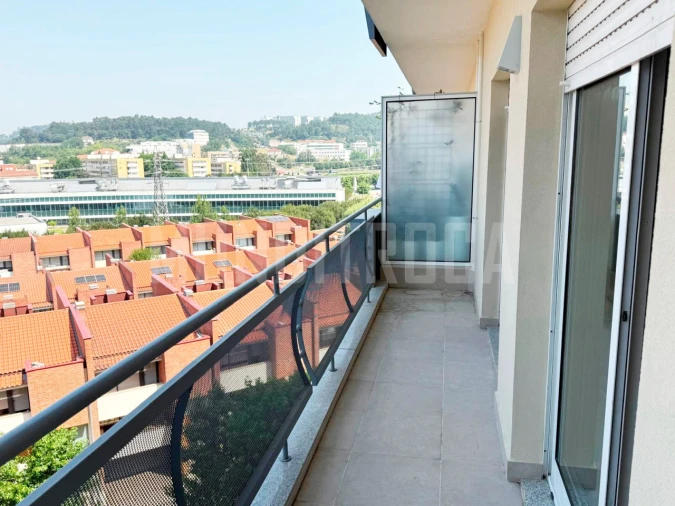 Apartamento T2 para Venda em Nogueiró e Tenões Foto 20