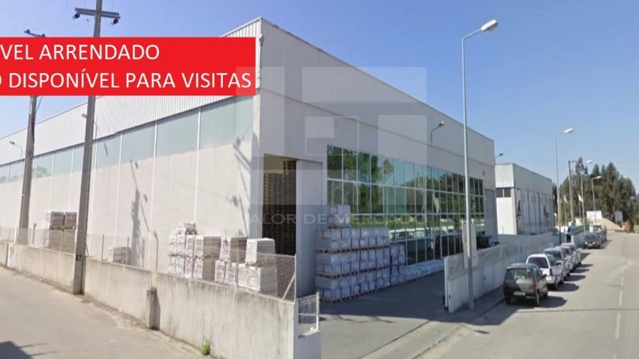 Armazém para Venda em Oiã