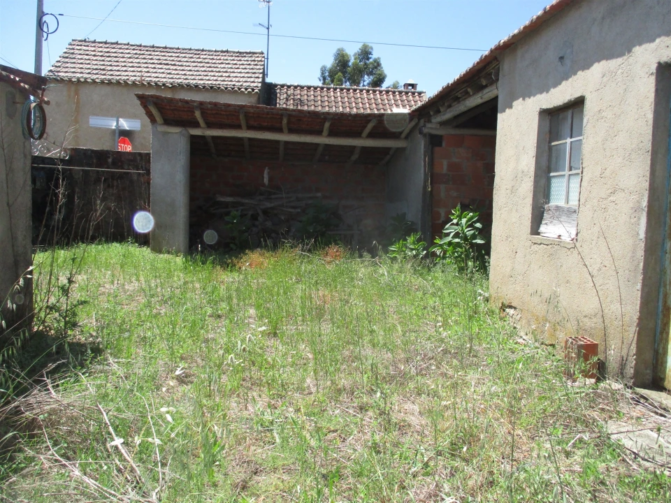 Moradia T2 para Venda em Sarzedas Foto 4