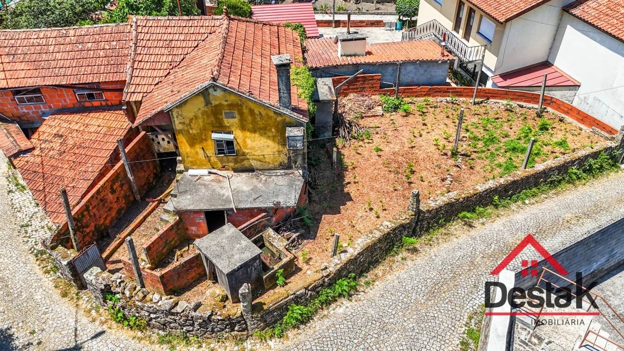 Moradia T2 para Venda em Oliveira de Frades, Souto de Lafões e Sejães Foto 1