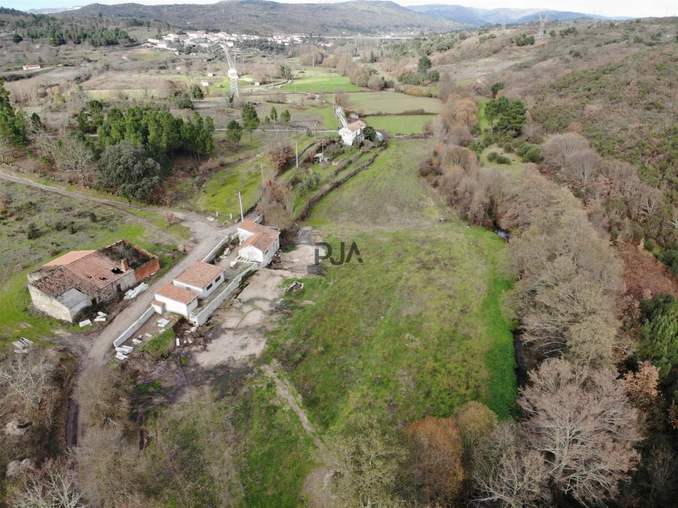 Moradia T6 para Venda em São Pedro e Santa Maria e Vila Boa do Mondego Foto 32