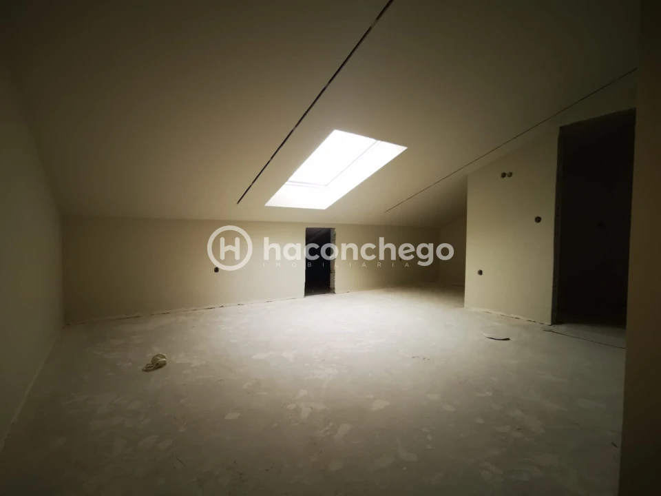 Apartamento T4 para Venda em Arcozelo Foto 20
