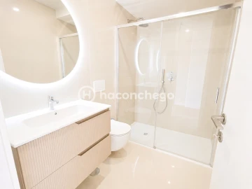 Apartamento T4 para Venda em Arcozelo