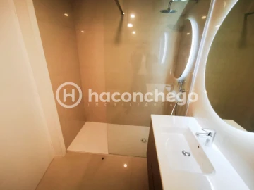 Moradia T4 para Venda em Arcozelo