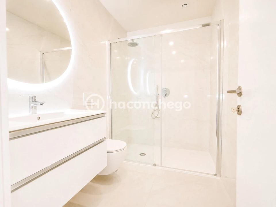 Apartamento T4 para Venda em Arcozelo Foto 14
