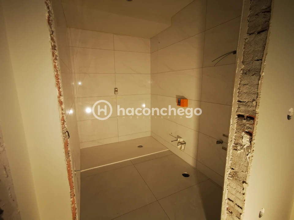 Apartamento T4 para Venda em Arcozelo Foto 17