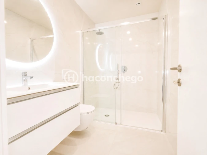 Apartamento T4 para Venda em Arcozelo Foto 14