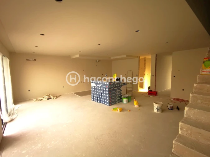 Apartamento T4 para Venda em Arcozelo Foto 11