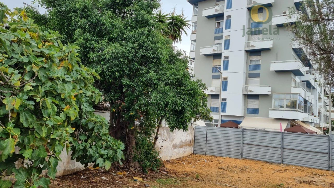 Terreno para Venda em Faro (Sé e São Pedro) Foto 6