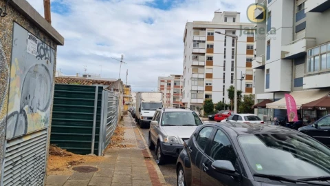 Terreno para Venda em Faro (Sé e São Pedro)