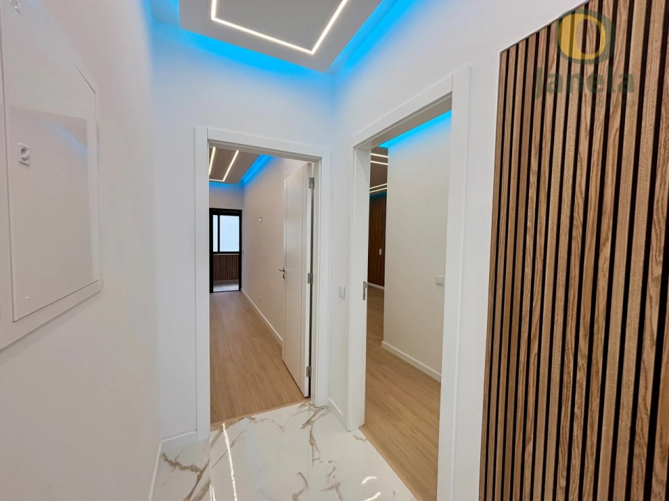 Apartamento T3 para Venda em Quarteira Foto 16
