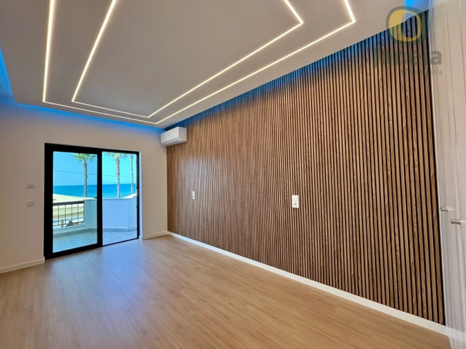 Apartamento T3 para Venda em Quarteira Foto 7