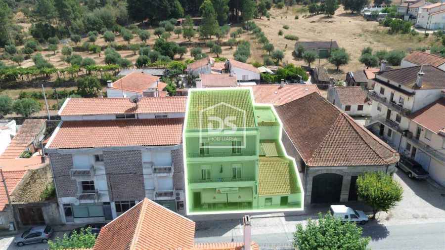 Moradia T5 para Venda em Forno Telheiro