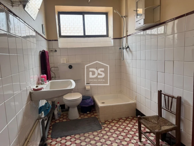 Moradia T5 para Venda em Forno Telheiro Foto 14