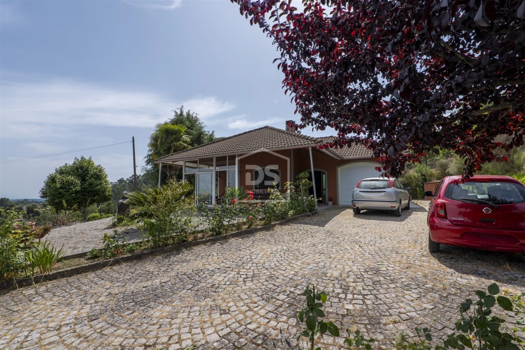 Moradia T3 para Venda em Santiago de Besteiros Foto 5