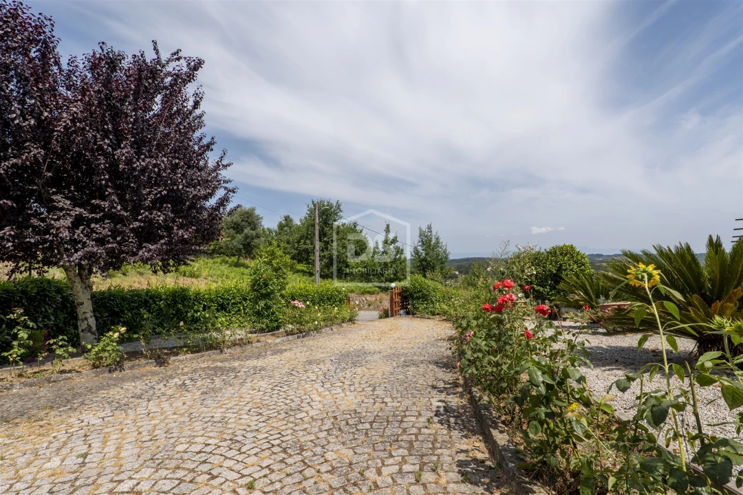 Moradia T3 para Venda em Santiago de Besteiros Foto 7