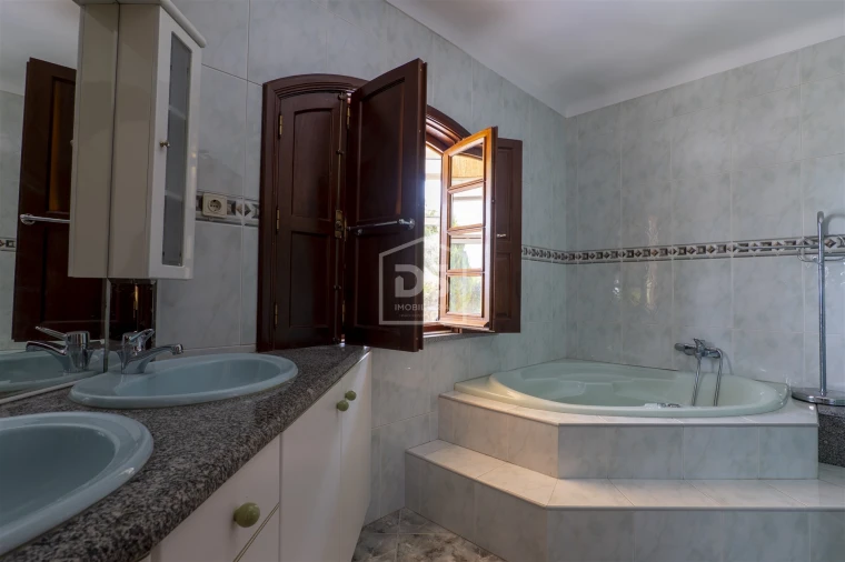 Moradia T3 para Venda em Santiago de Besteiros Foto 28