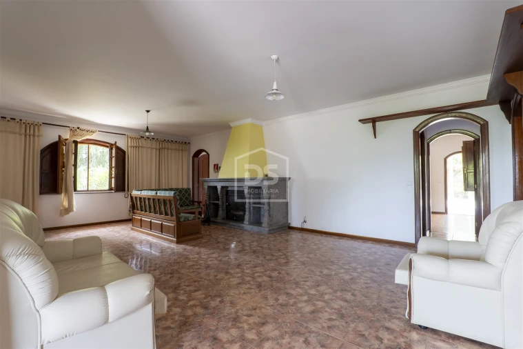 Moradia T3 para Venda em Santiago de Besteiros Foto 21