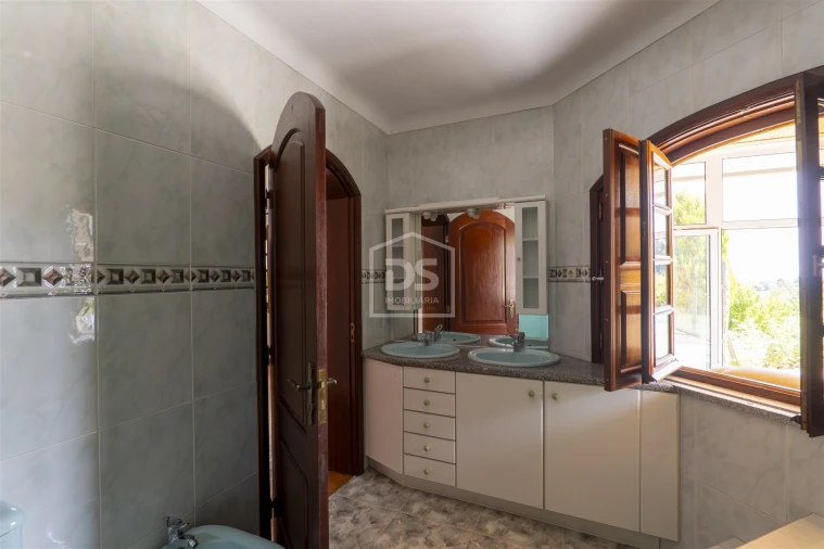 Moradia T3 para Venda em Santiago de Besteiros Foto 30