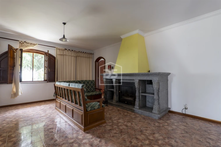 Moradia T3 para Venda em Santiago de Besteiros Foto 23