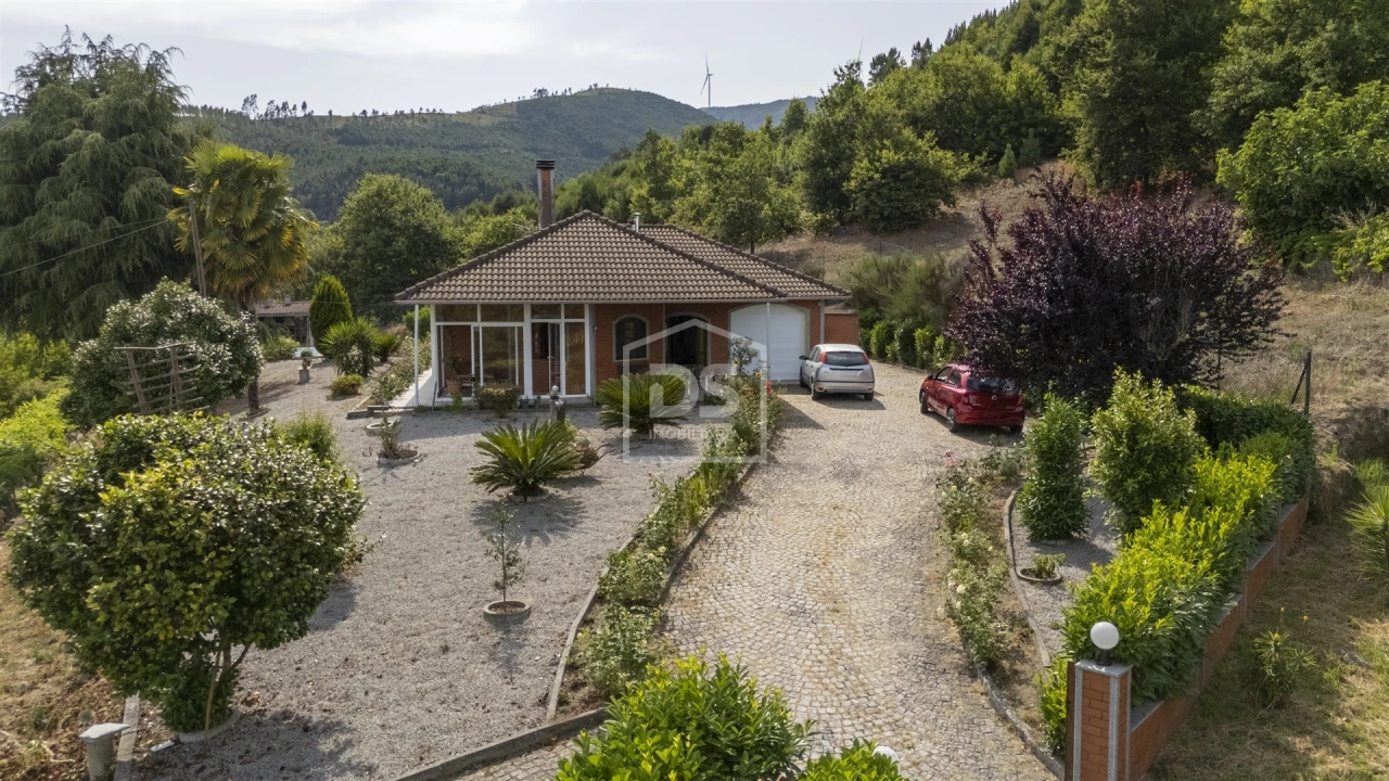 Moradia T3 para Venda em Santiago de Besteiros Foto 17