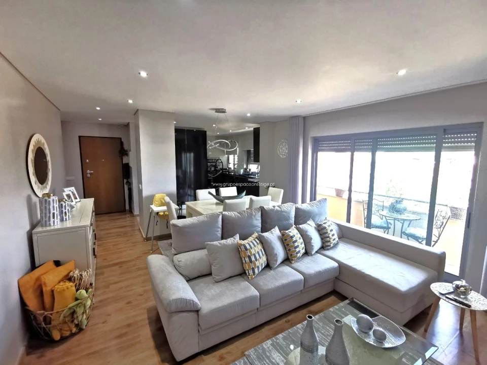 Apartamento T3 para Venda em Pechão Foto 1
