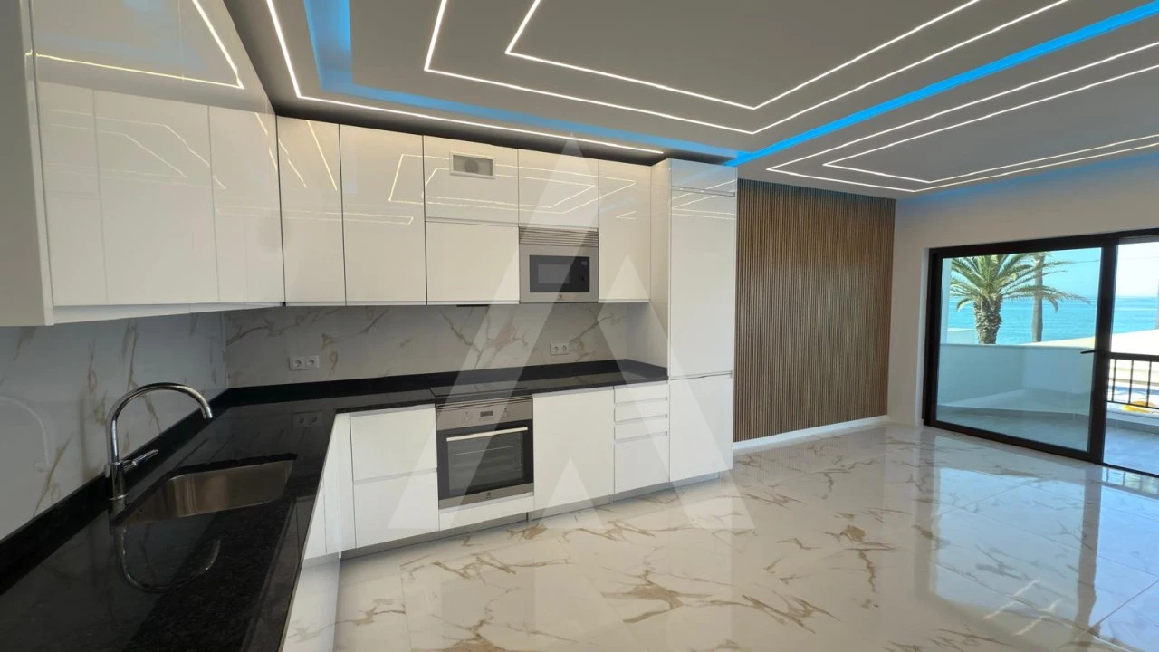 Apartamento T3 para Venda em Quarteira Foto 8