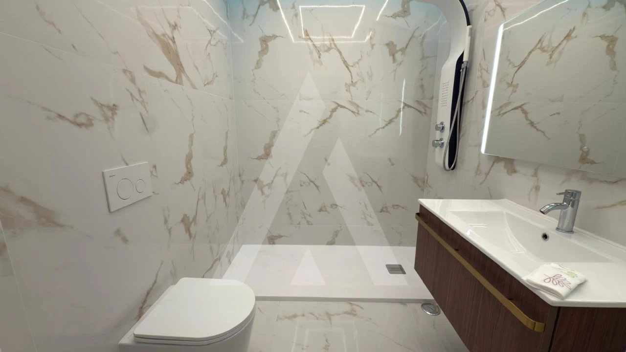 Apartamento T3 para Venda em Quarteira Foto 17