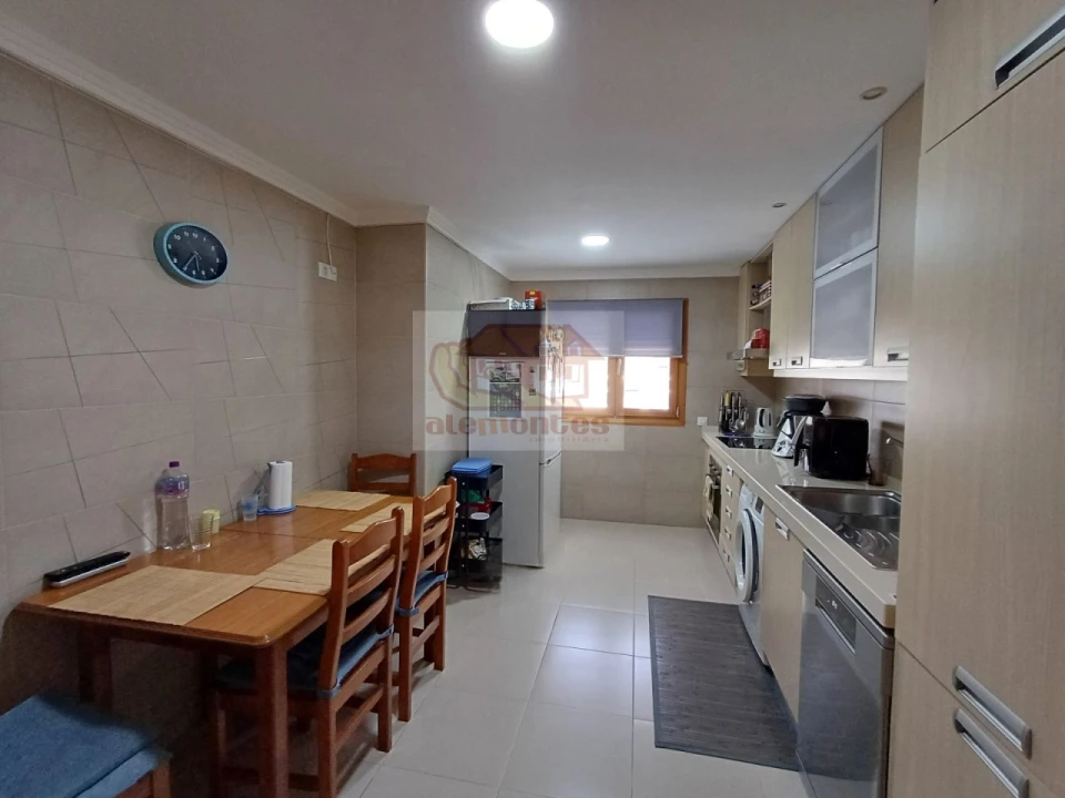 Apartamento T3 para Venda em Grândola e Santa Margarida da Serra Foto 4