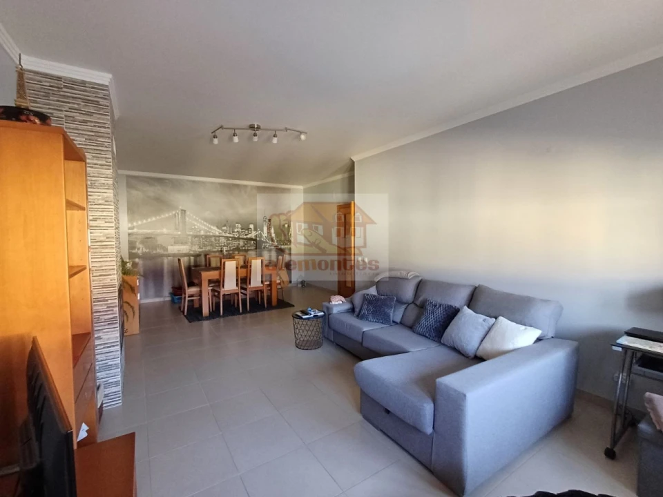 Apartamento T3 para Venda em Grândola e Santa Margarida da Serra Foto 3