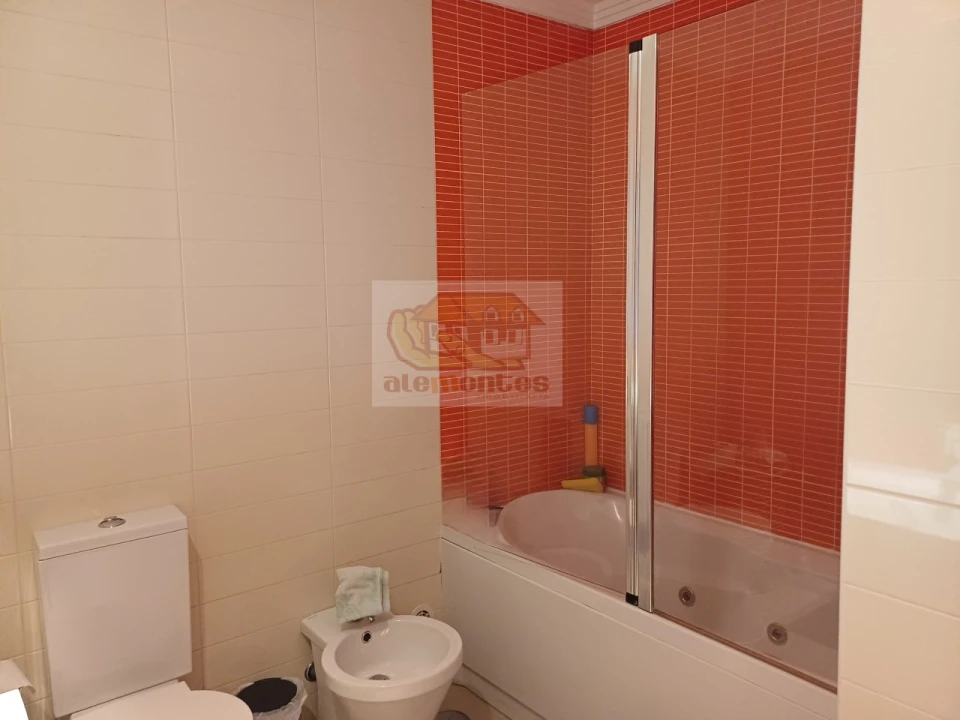 Apartamento T3 para Venda em Grândola e Santa Margarida da Serra Foto 12