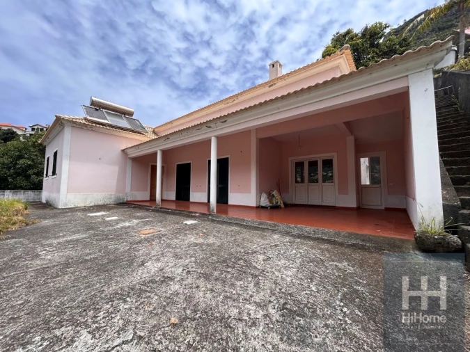 Moradia T3 para Venda em Faial Foto 1