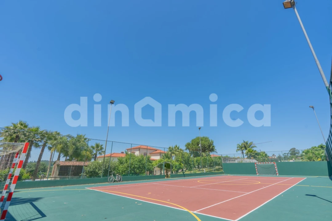 Moradia T5 para Venda em Gondifelos, Cavalões e Outiz Foto 21