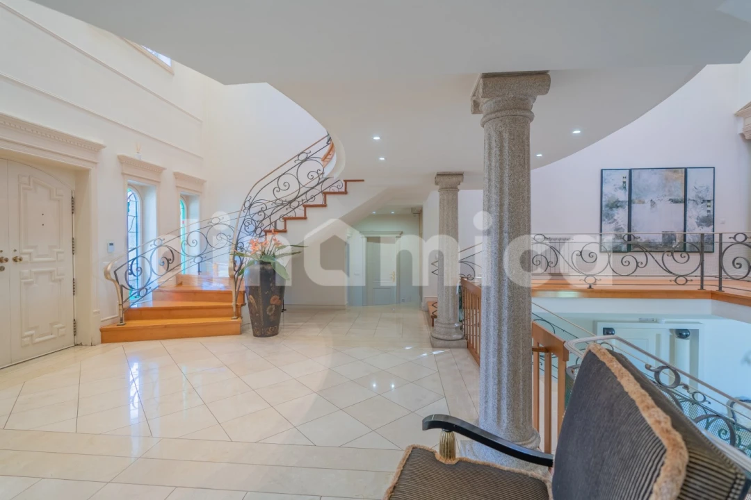 Moradia T5 para Venda em Gondifelos, Cavalões e Outiz Foto 25