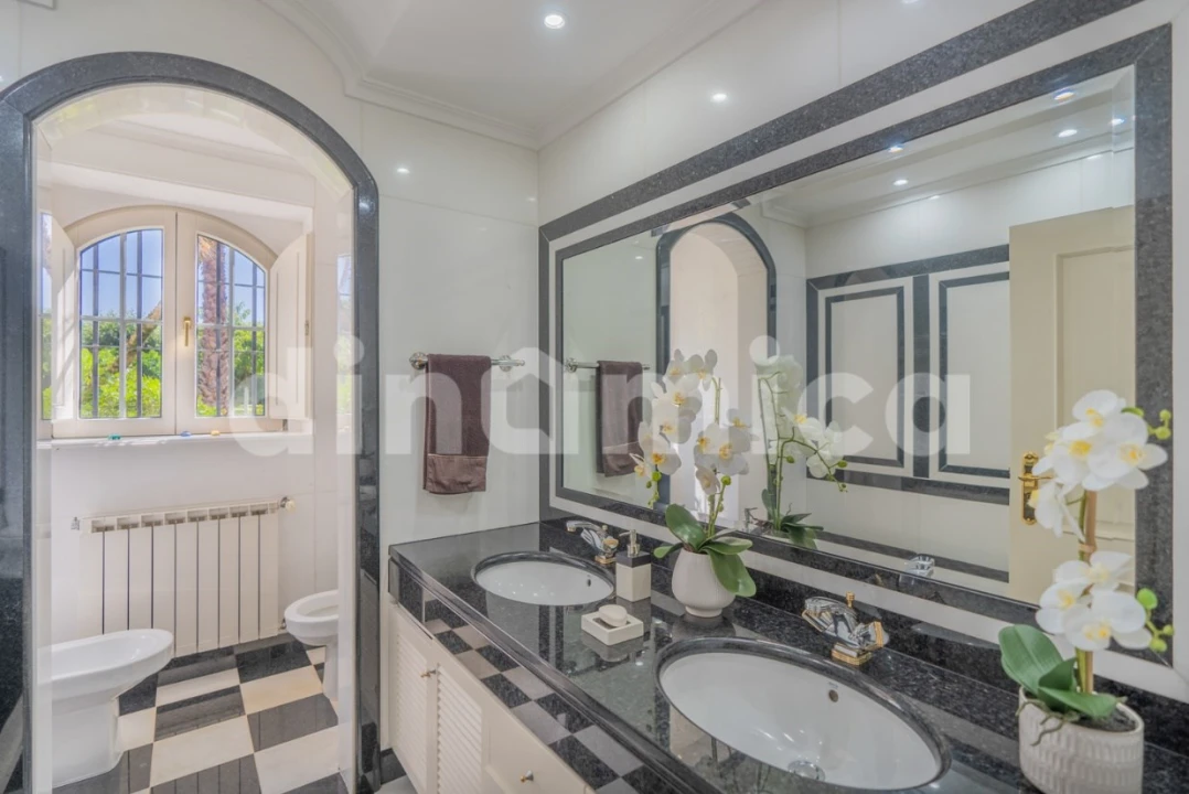 Moradia T5 para Venda em Gondifelos, Cavalões e Outiz Foto 27