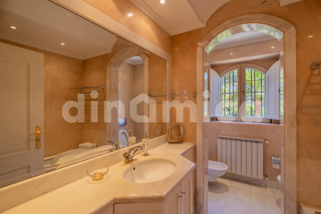 Moradia T5 para Venda em Gondifelos, Cavalões e Outiz Foto 62