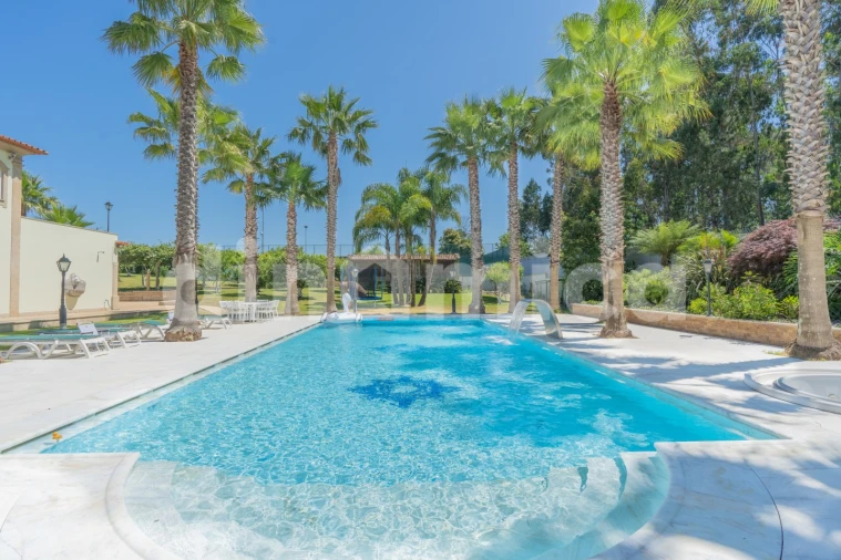 Moradia T5 para Venda em Gondifelos, Cavalões e Outiz Foto 16