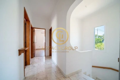 Moradia T5 para Venda em Loule (São Clemente)